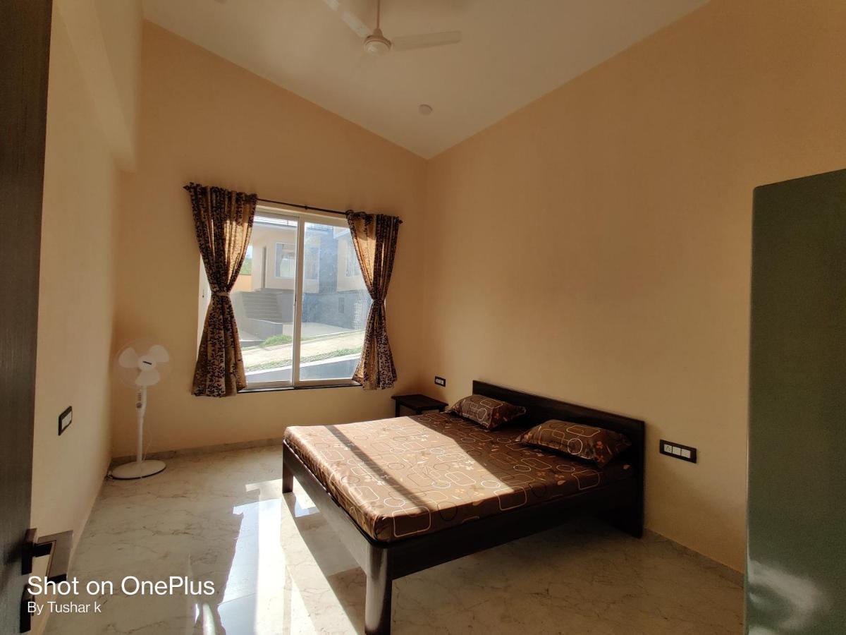 Royal Meadows Igatpuri 2Bhk Poolside Villa Exterior foto