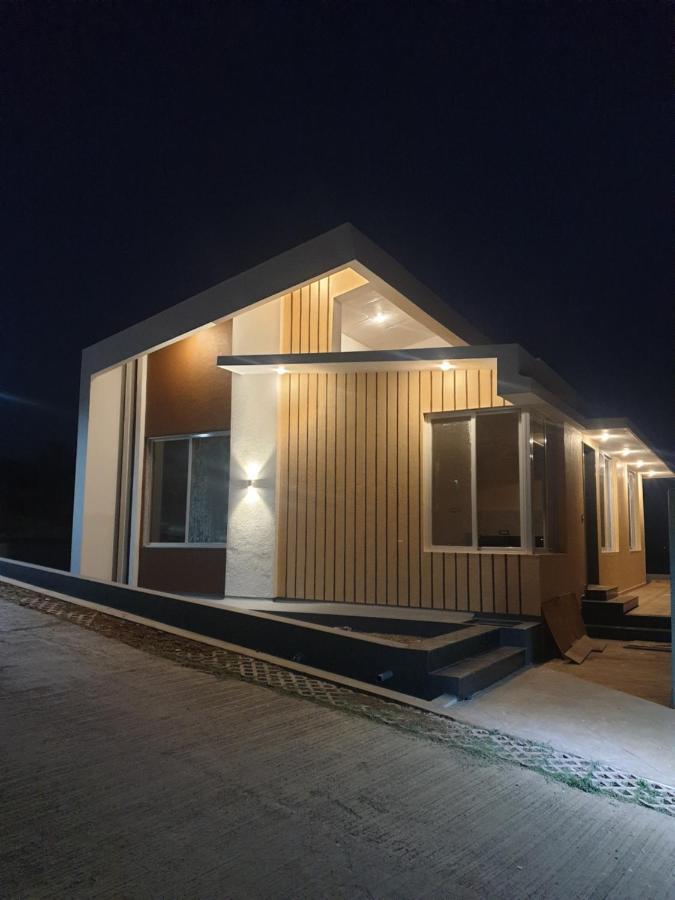 Royal Meadows Igatpuri 2Bhk Poolside Villa Exterior foto